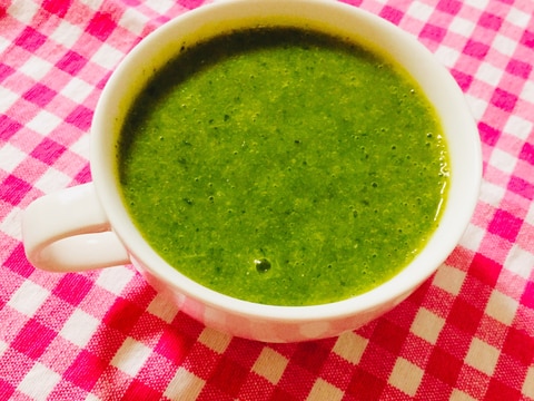お腹がペタンコ♬ ブロッコリースープ